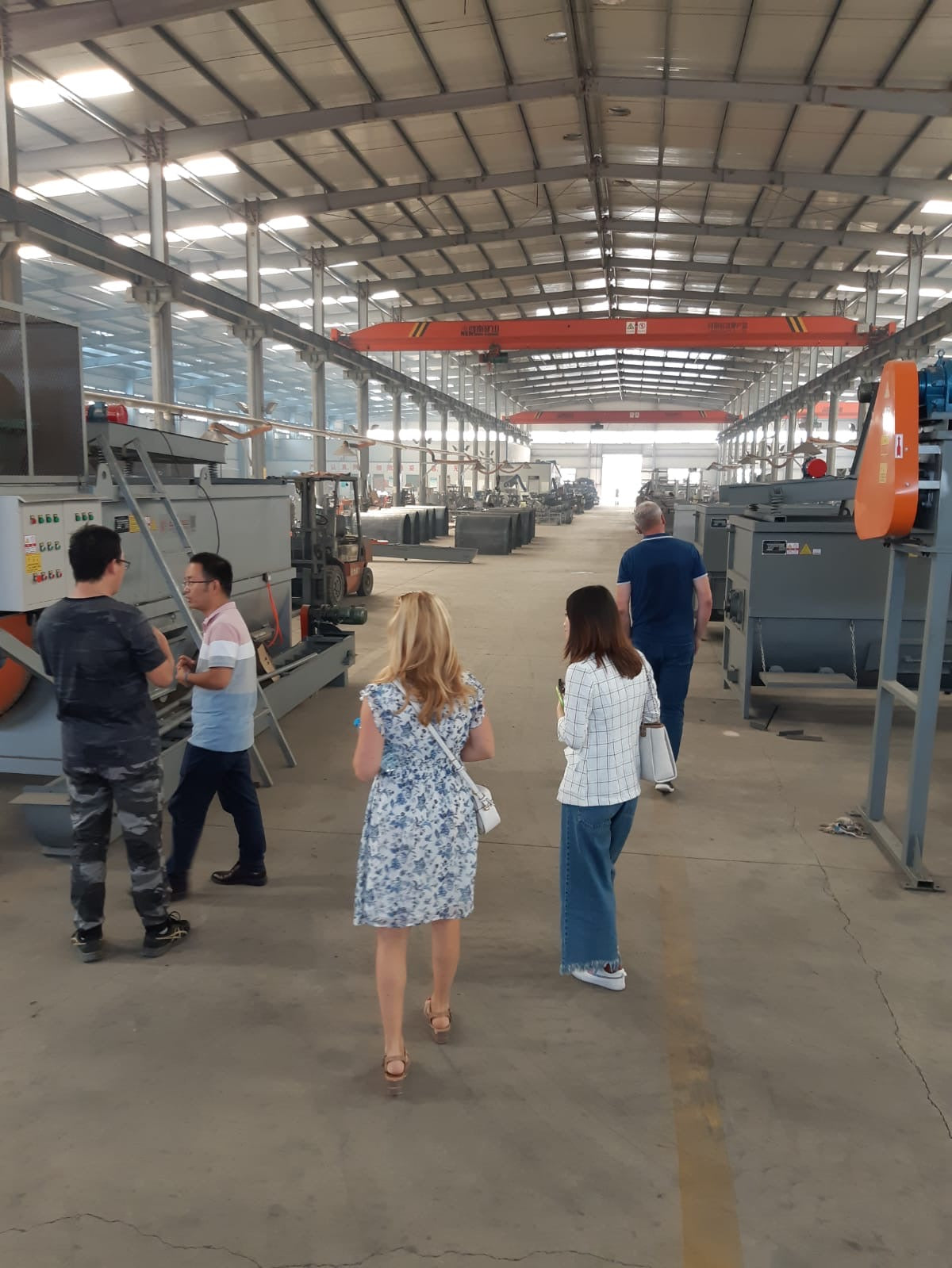 To obtain all necessary cultivation machines and equipment, we visited the specialised producer SATRISE in China.